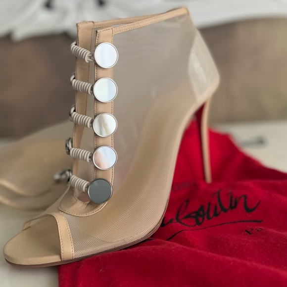 Christian Louboutin mesh booties stunning heels - Picture 6 of 13